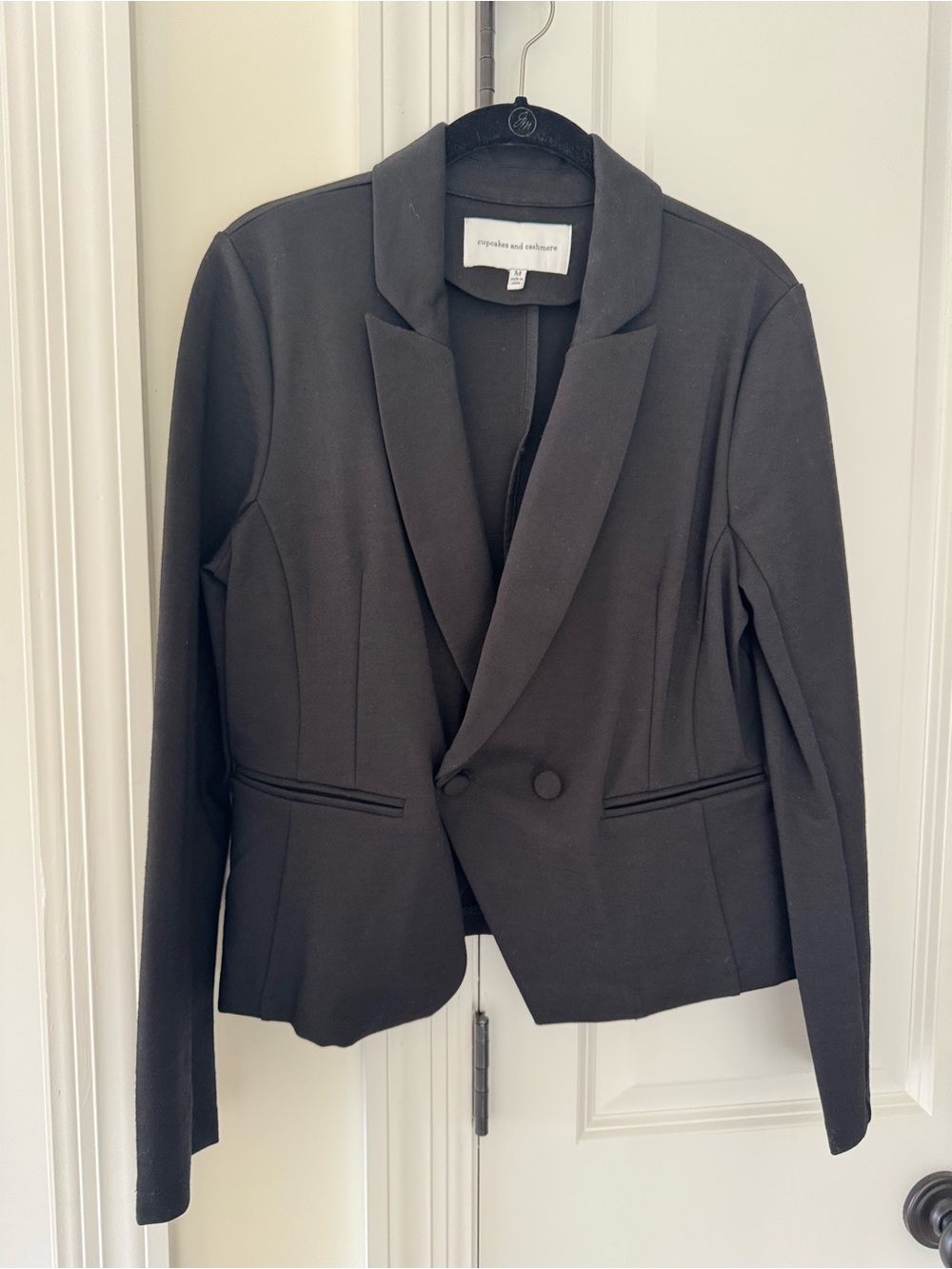 Cashmere and Cupcakes Black Short Blazer size Medium